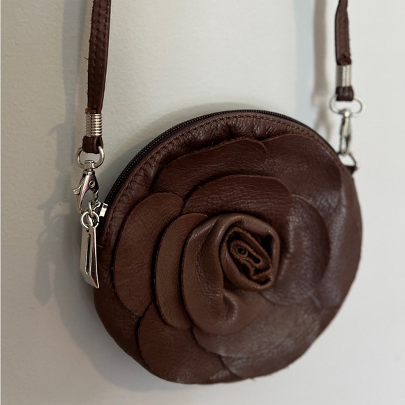 Handbags - Made in Italy Leather Flower Handbag